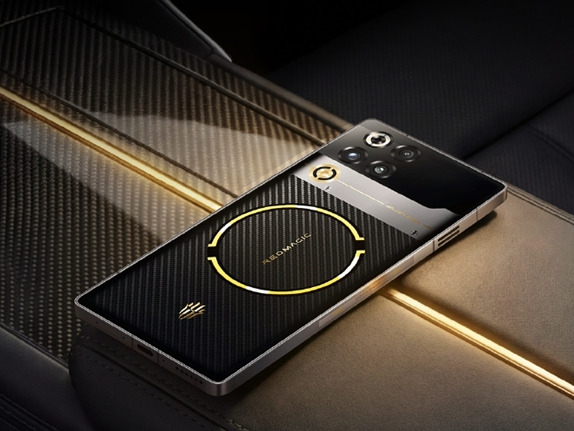 红魔11Pro+臻金传奇版开启预约 售价高达9899元